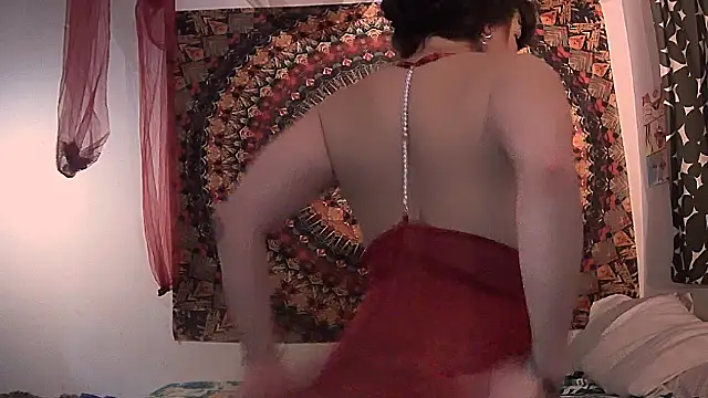 Snapshot of HeyyImHarlowe chatting on February 12, 2026, 4:56 am HeyyImHarlowe online show from February 12, 2026, 4:56 am