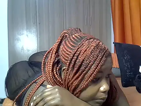 freaky juicy online show from November 29, 2025, 2:39 pm