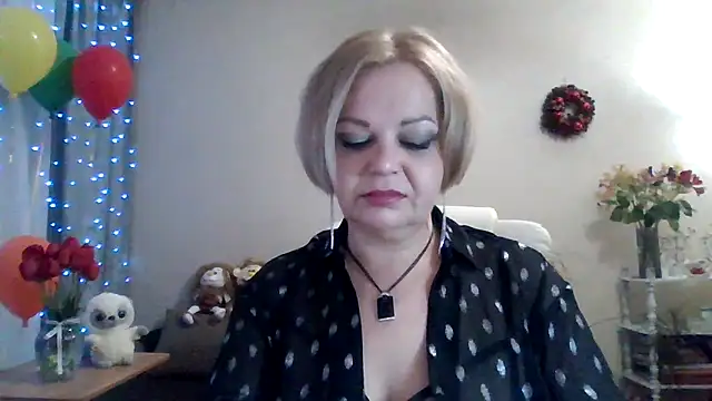 SofiyaPetrova online show from April 28, 2026, 6:12 pm