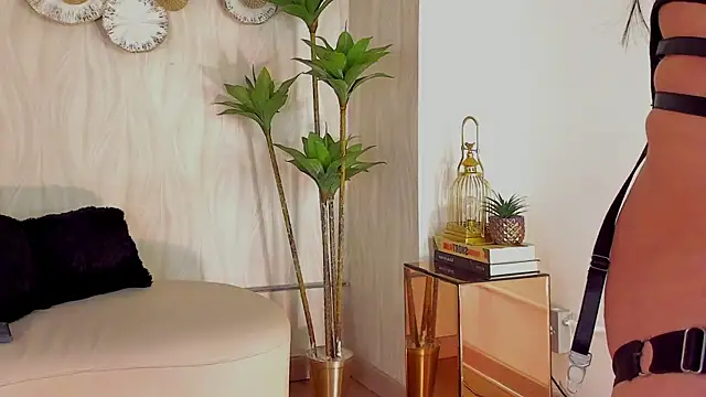 Snapshot of Charlotte__08 chatting on February 12, 2026, 3:28 am Charlotte 08 online show from February 12, 2026, 3:28 am