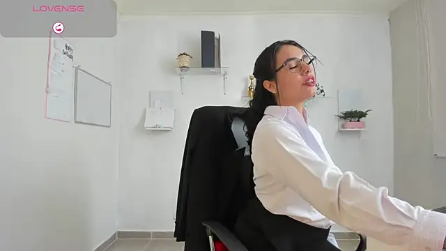 susana monroy online show from September 22, 2025, 5:52 pm