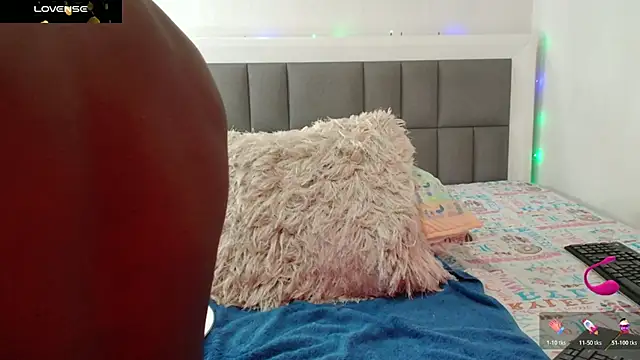 nicolaskan online show from February 25, 2026, 12:38 pm