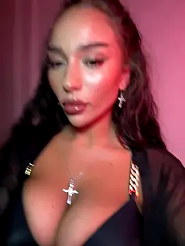 Snapshot of CardiSweetBaby chatting on November 26, 2025, 8:09 pm CardiSweetBaby online show from November 26, 2025, 8:09 pm