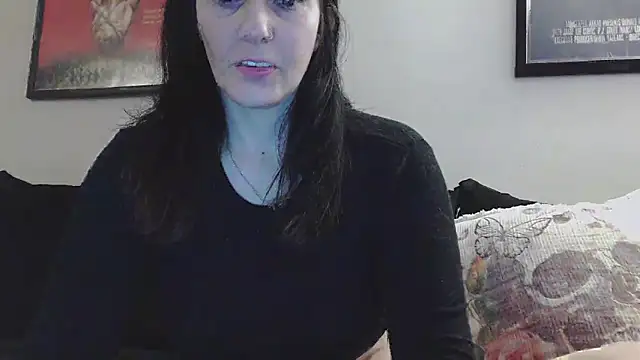 CrystalLakeXO online show from September 14, 2025, 11:16 pm