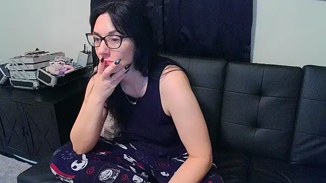 CrystalLakeXO online show from March 4, 2026, 9:06 am