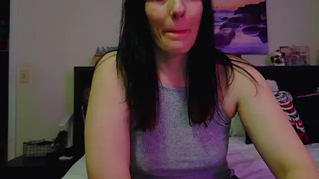 CrystalLakeXO online show from December 3, 2025, 5:30 am