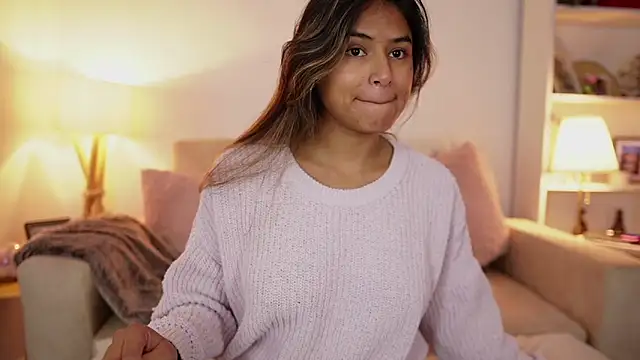 Snapshot of SaraParisi chatting on February 21, 2026, 12:23 am SaraParisi online show from February 21, 2026, 12:23 am