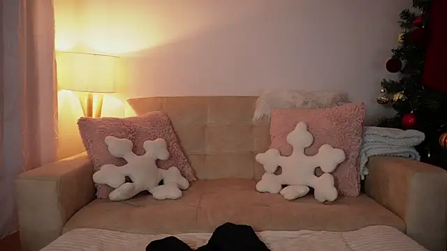 SaraParisi online show from November 26, 2025, 10:54 pm