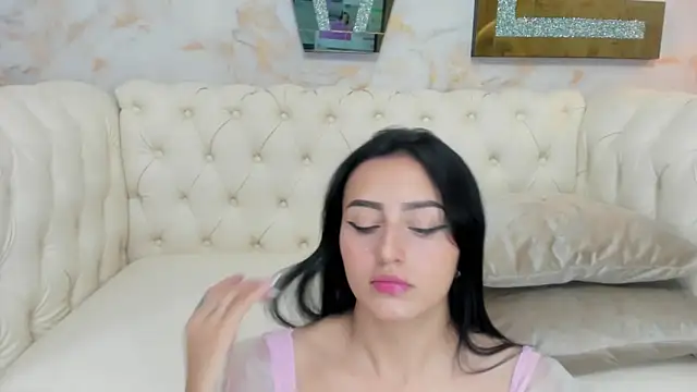 Snapshot of Lesly_sexy4u chatting on January 17, 2026, 3:54 am Lesly sexy4u online show from January 17, 2026, 3:54 am