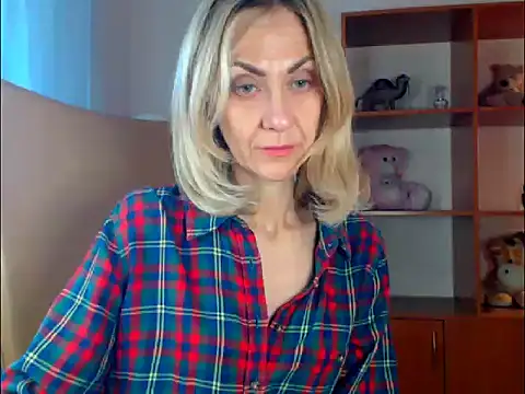 Tanya6547 online show from November 1, 2025, 9:36 am