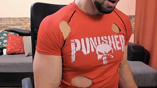 HotHunkTrainer online show from February 21, 2026, 9:11 am