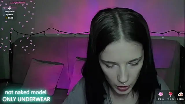 Miya Dream UKR online show from December 19, 2024, 1:07 am