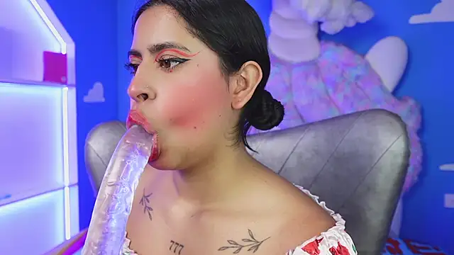 miss romyna online show from April 15, 2026, 11:05 am