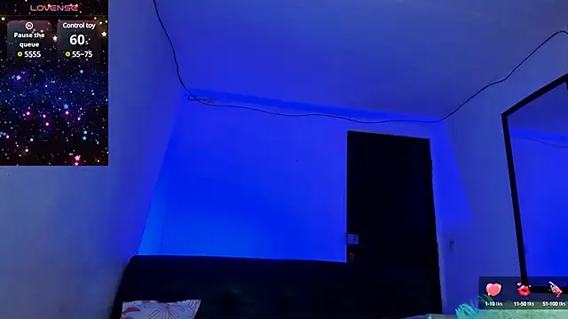 emperatrizhotwolf online show from March 22, 2025, 10:28 am