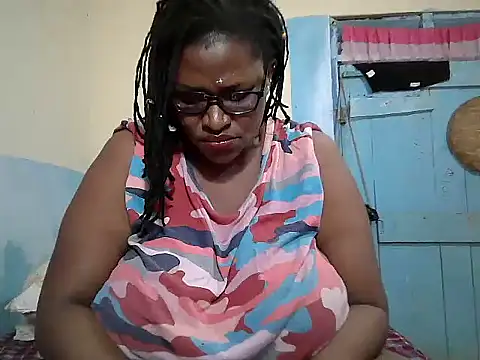 Snapshot of sexy_bigboobss chatting on November 22, 2025, 9:24 pm sexy bigboobss online show from November 22, 2025, 9:24 pm