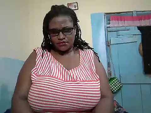 Snapshot of sexy_bigboobss chatting on January 15, 2026, 7:23 am sexy bigboobss online show from January 15, 2026, 7:23 am