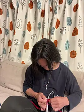 Katakuriko-Denpun online show from December 16, 2025, 1:48 pm