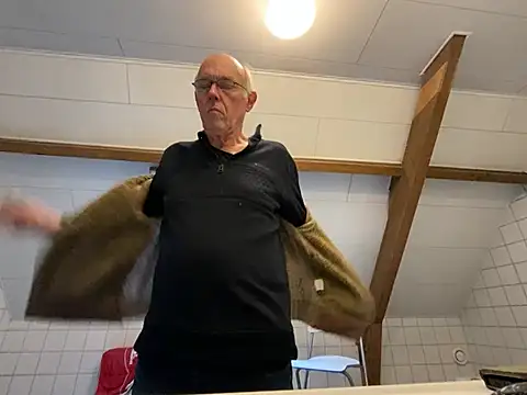 martxxxxx online show from December 22, 2024, 10:38 am