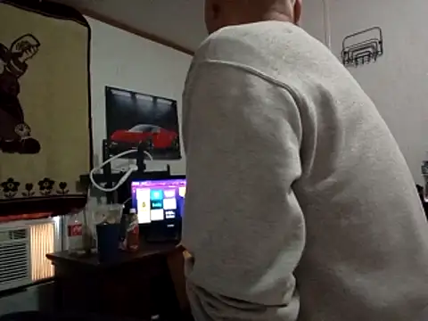 Xoc8  online show from November 26, 2025, 7:36 pm