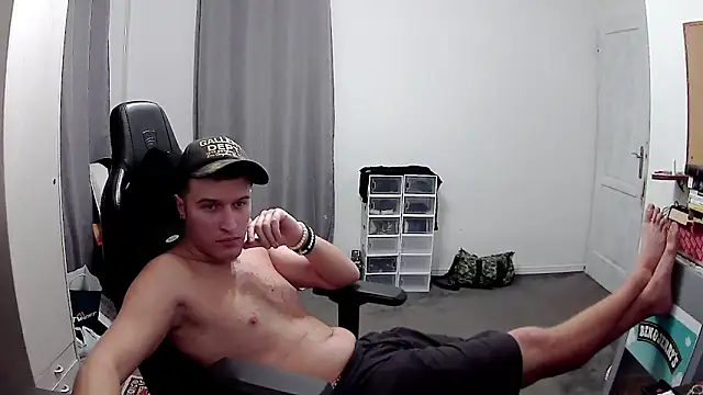 PKrisztian online show from November 15, 2025, 4:33 pm