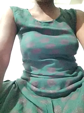 rituporna2004 online show from March 13, 2026, 1:49 pm