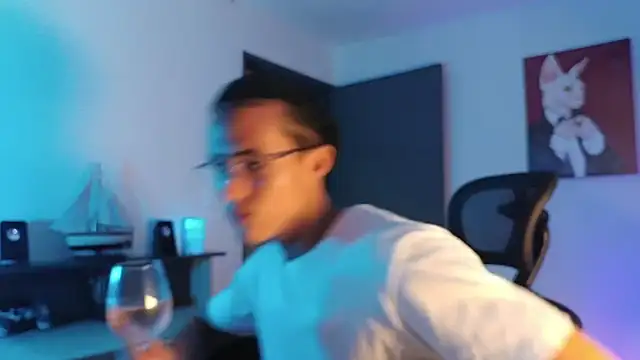 alejo x3 online show from December 2, 2025, 1:06 am