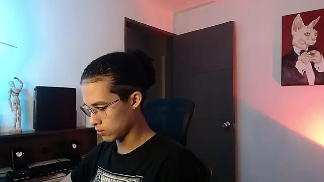 Snapshot of alejo_x3 chatting on March 1, 2025, 3:53 am alejo x3 online show from March 1, 2025, 3:53 am