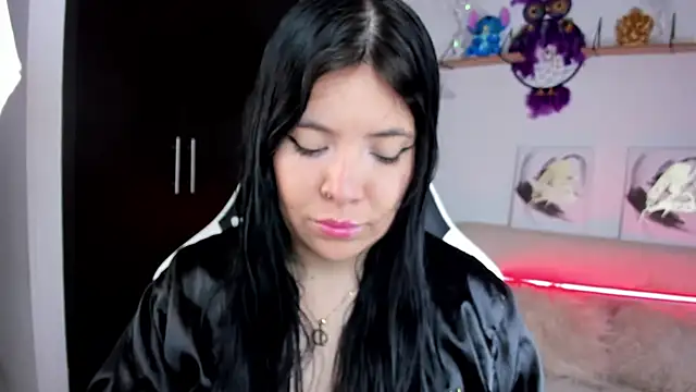 AilynRed online show from September 20, 2025, 10:26 pm