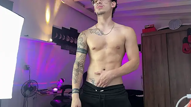 Kisan Smith online show from April 8, 2026, 4:36 am