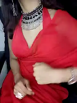 Snapshot of Leeeezzzz_roy chatting on February 20, 2025, 12:52 am Leeeezzzz roy online show from February 20, 2025, 12:52 am