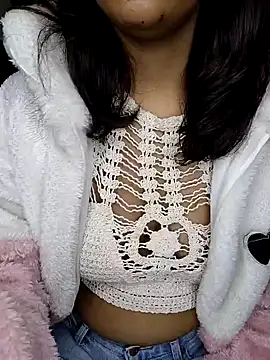 Snapshot of Leeeezzzz_roy chatting on December 22, 2024, 9:20 pm Leeeezzzz roy online show from December 22, 2024, 9:20 pm