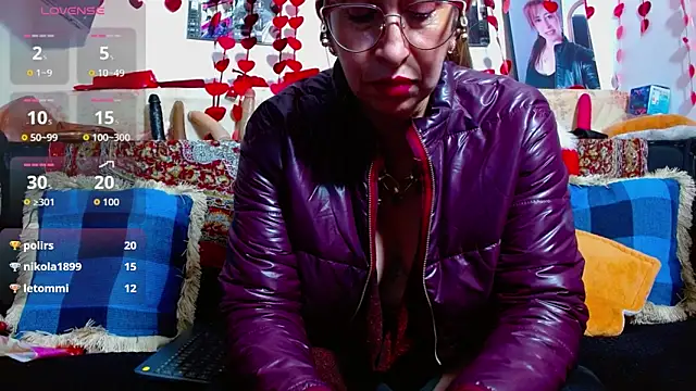 Snapshot of Wiktoria_Brownx chatting on February 19, 2026, 12:40 am Wiktoria Brownx online show from February 19, 2026, 12:40 am