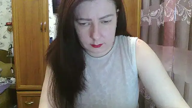 Snapshot of SophieNightAh chatting on February 3, 2025, 1:19 pm SophieNightAh online show from February 3, 2025, 1:19 pm