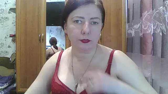 Snapshot of SophieNightAh chatting on January 12, 2025, 11:39 am SophieNightAh online show from January 12, 2025, 11:39 am