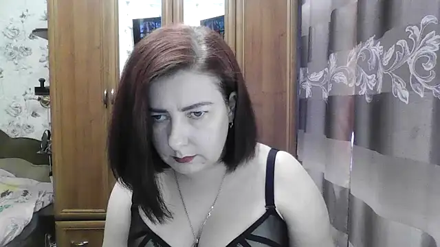 Snapshot of SophieNightAh chatting on September 28, 2025, 11:28 am SophieNightAh online show from September 28, 2025, 11:28 am