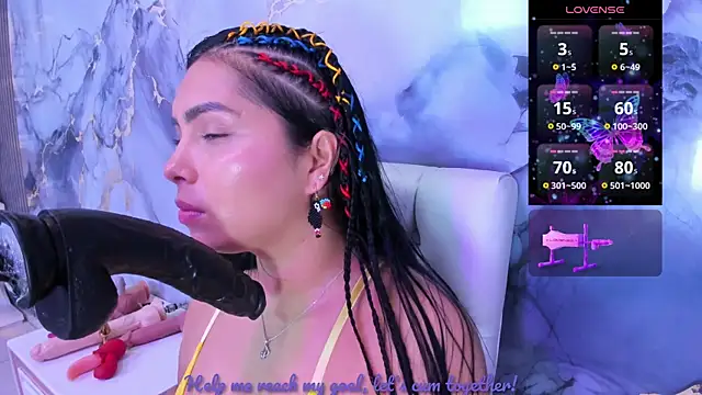 Snapshot of evelinn_belen chatting on July 3, 2026, 11:50 am evelinn belen online show from July 3, 2026, 11:50 am