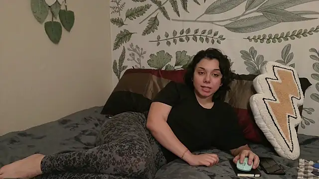 punkpuppy  online show from December 22, 2024, 11:31 pm