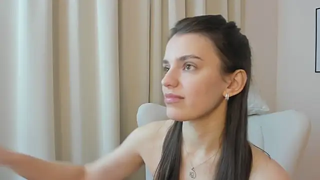 Snapshot of SuzyJamess chatting on December 22, 2024, 4:50 am SuzyJamess online show from December 22, 2024, 4:50 am