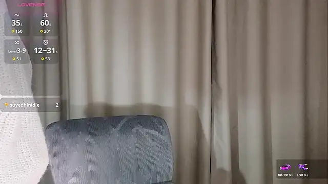 --xixi-- online show from November 9, 2025, 9:52 pm