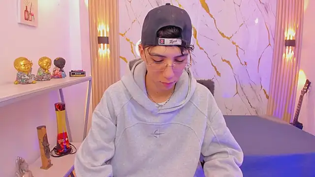 Nikolay Gregori online show from March 2, 2026, 4:57 am