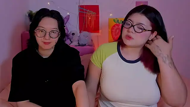 Snapshot of Gaby_Danna chatting on April 10, 2026, 12:28 am Gaby Danna online show from April 10, 2026, 12:28 am