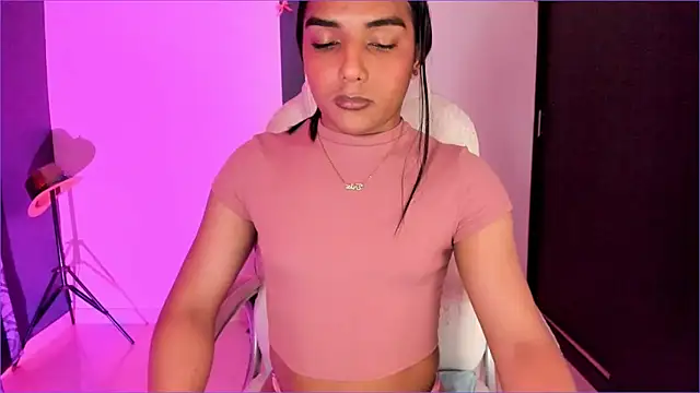 CandyLatinHott online show from October 21, 2025, 12:21 am