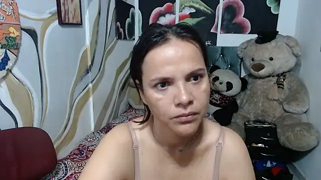 Snapshot of manzanahot9 chatting on March 20, 2026, 12:06 pm manzanahot9 online show from March 20, 2026, 12:06 pm