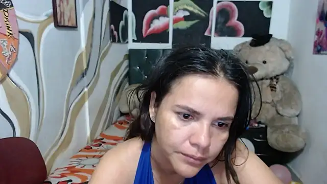 Snapshot of manzanahot9 chatting on February 19, 2026, 2:14 pm manzanahot9 online show from February 19, 2026, 2:14 pm