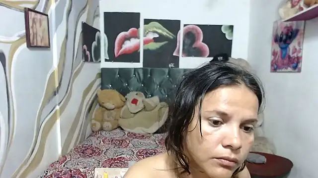 Snapshot of manzanahot9 chatting on March 24, 2026, 12:38 pm manzanahot9 online show from March 24, 2026, 12:38 pm