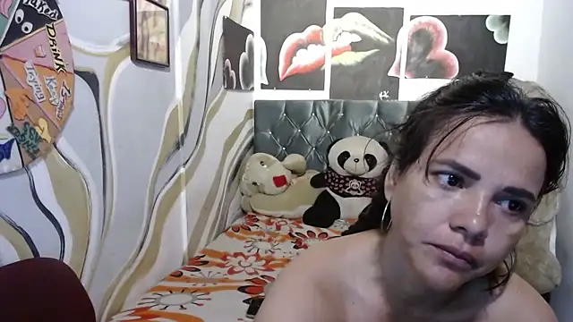 Snapshot of manzanahot9 chatting on February 1, 2026, 1:31 pm manzanahot9 online show from February 1, 2026, 1:31 pm