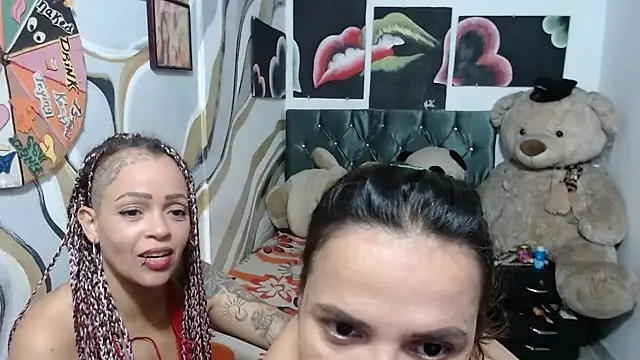 Snapshot of manzanahot9 chatting on February 17, 2026, 8:39 pm manzanahot9 online show from February 17, 2026, 8:39 pm