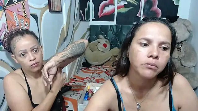 Snapshot of manzanahot9 chatting on February 22, 2026, 10:33 pm manzanahot9 online show from February 22, 2026, 10:33 pm