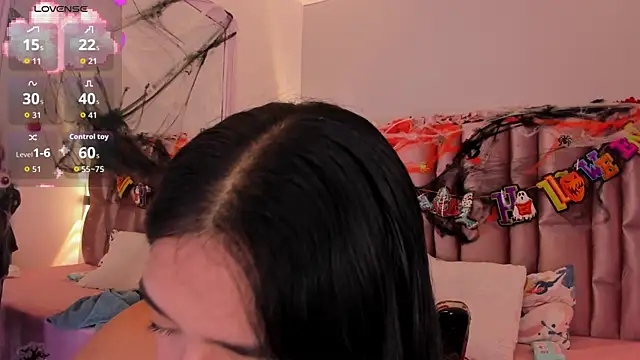 NikyBrookss online show from October 24, 2025, 8:13 am