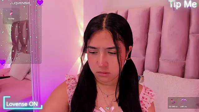 NikyBrookss online show from February 24, 2026, 2:07 pm